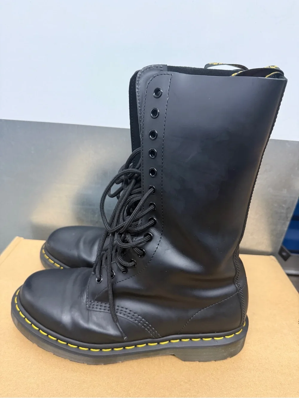 Dr. Martens Classic 1914 Smooth Black 14-eye Lace-up Boots, Mens size 9, EU 42